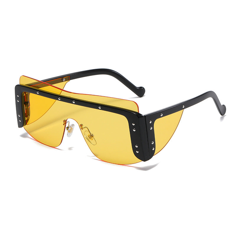 Sleek Voyage Sunglasses