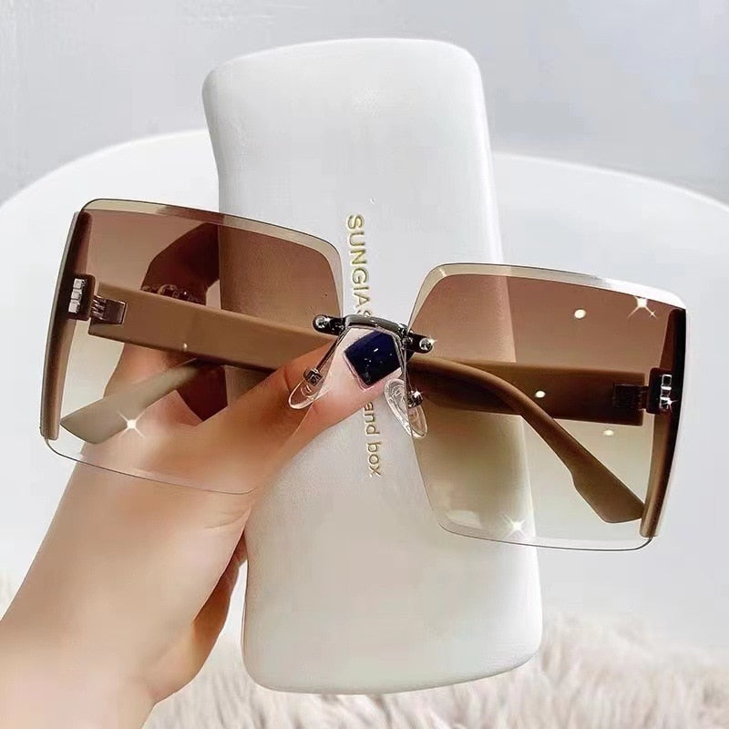 Beachside Elegance Fashion Sunglasses