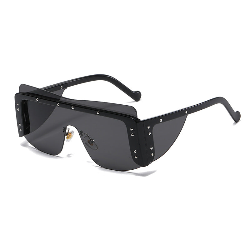 Sleek Voyage Sunglasses