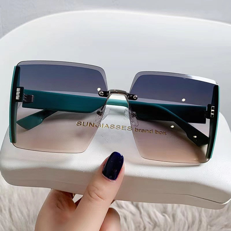 Beachside Elegance Fashion Sunglasses
