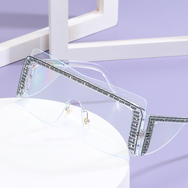 Sleek Voyage Sunglasses