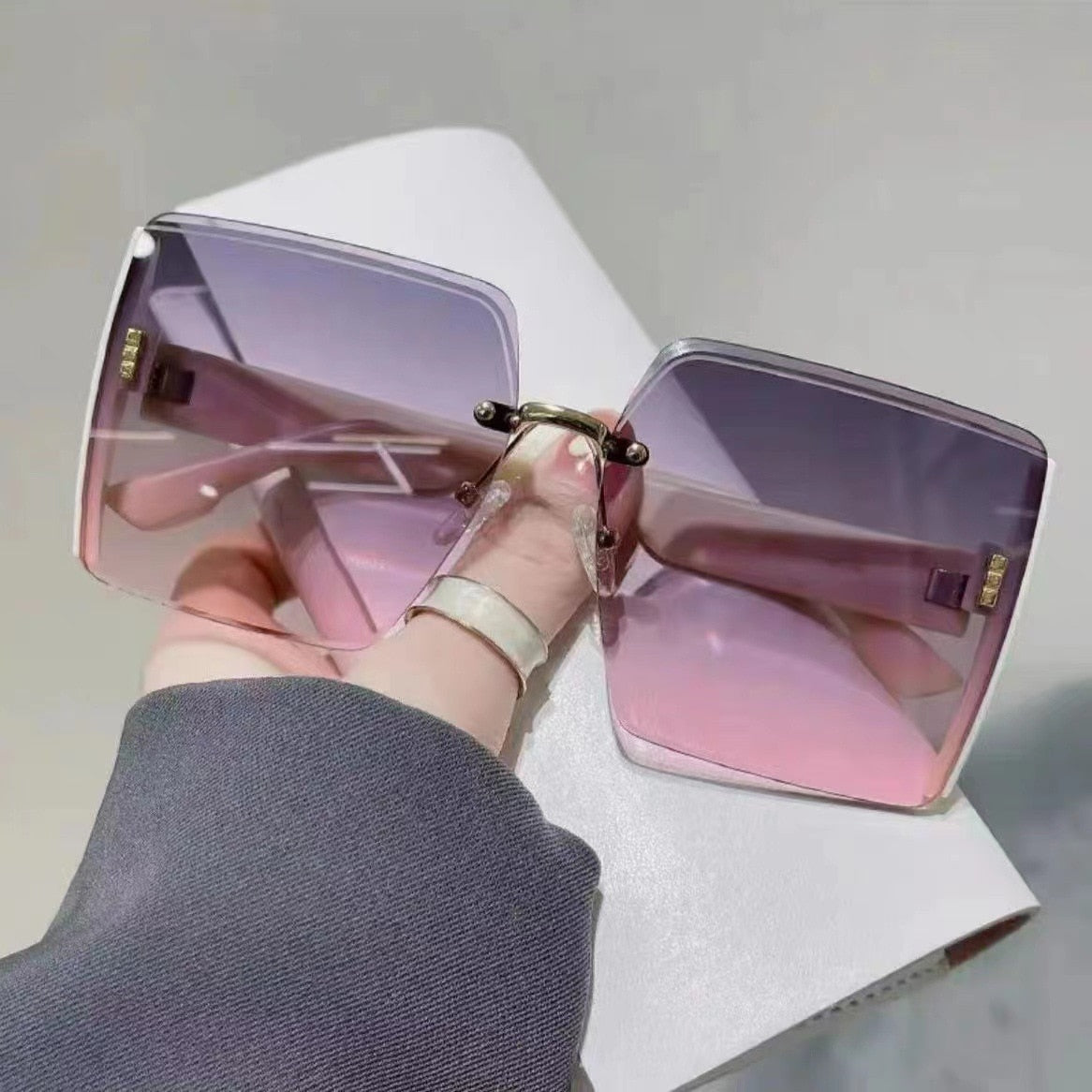 Beachside Elegance Fashion Sunglasses