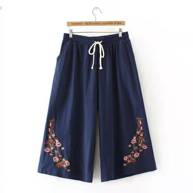 Summer Breeze Embroidered Linen Capris