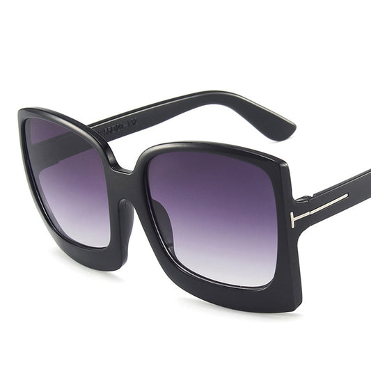 Retro Allure Oversized Sunglasses
