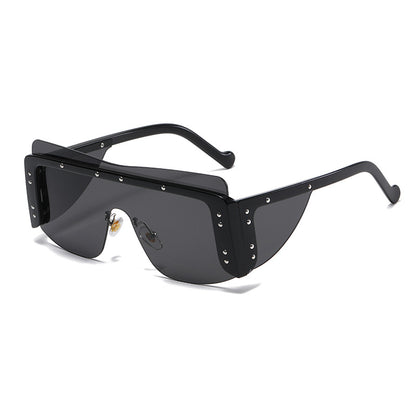 Sleek Voyage Sunglasses